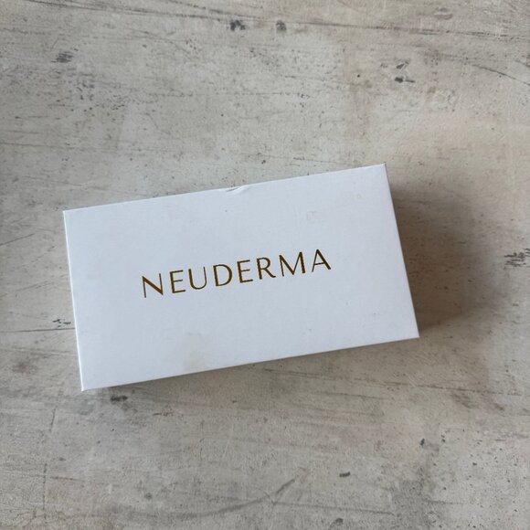 Neuderma Fibroblast Plasma Pen - Picture 2 of 5